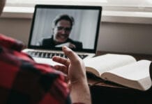 Nauka języka angielskiego online – jak wybrać lektora? Nauka języka angielskiego online – jak wybrać lektora?